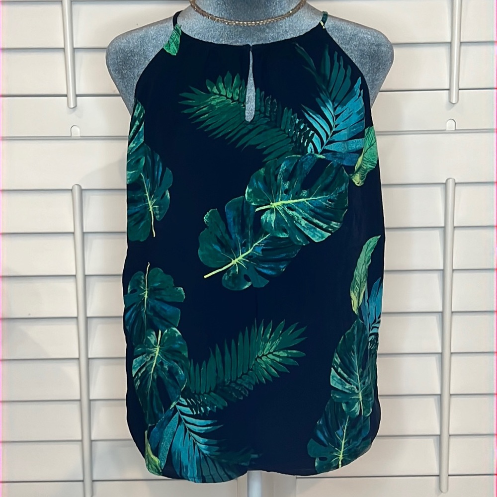 Old Navy keyhole tank